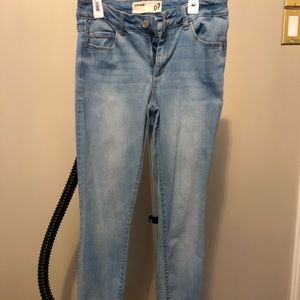 light wash stretchy skinny jeans